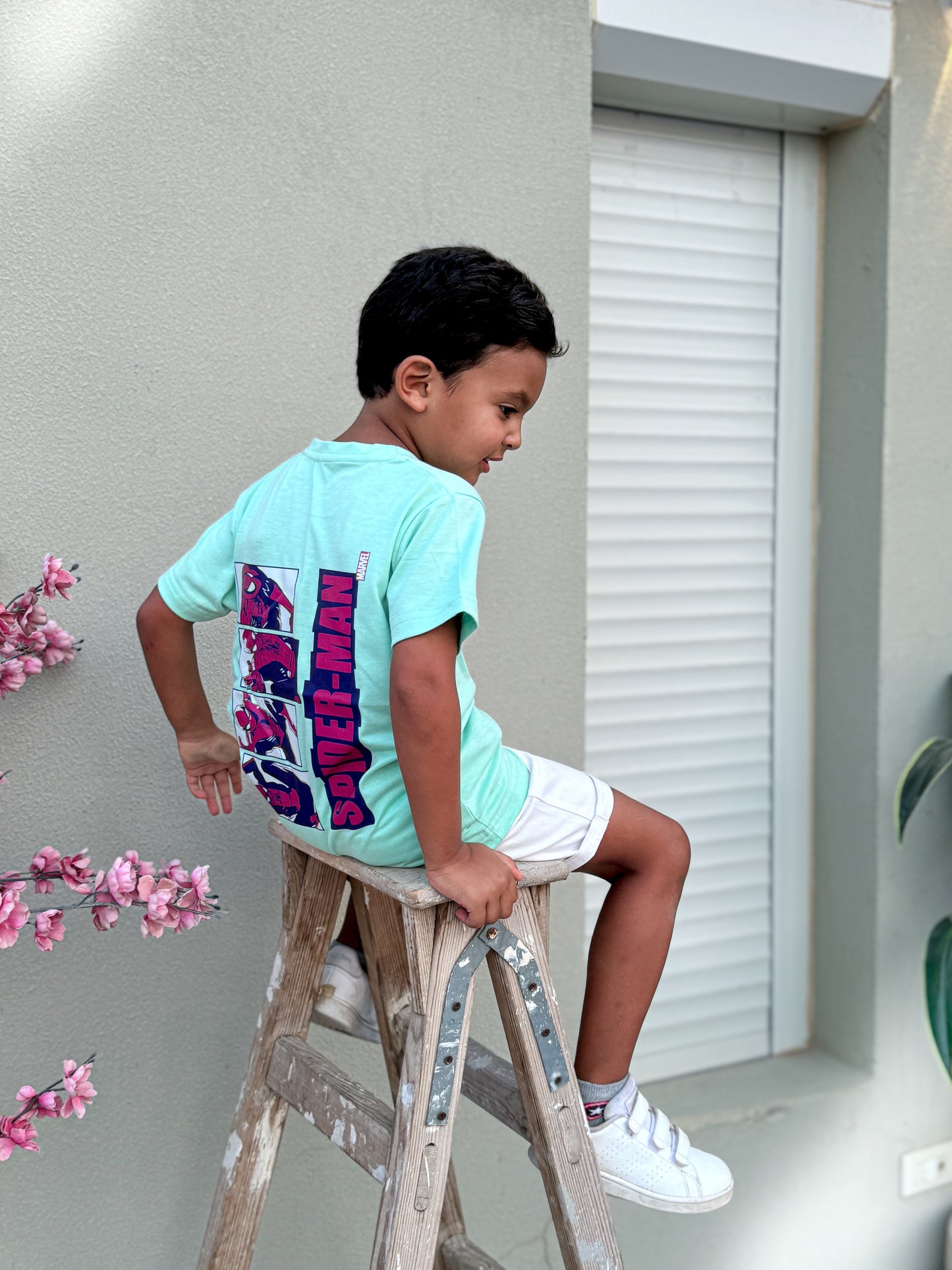 Regular T-shirt